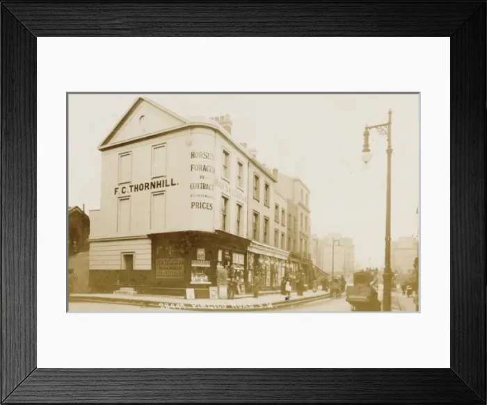Framed Print : Pimlico Road, Pimlico, London Framed Print : Pimlico Road, Pimlico, London