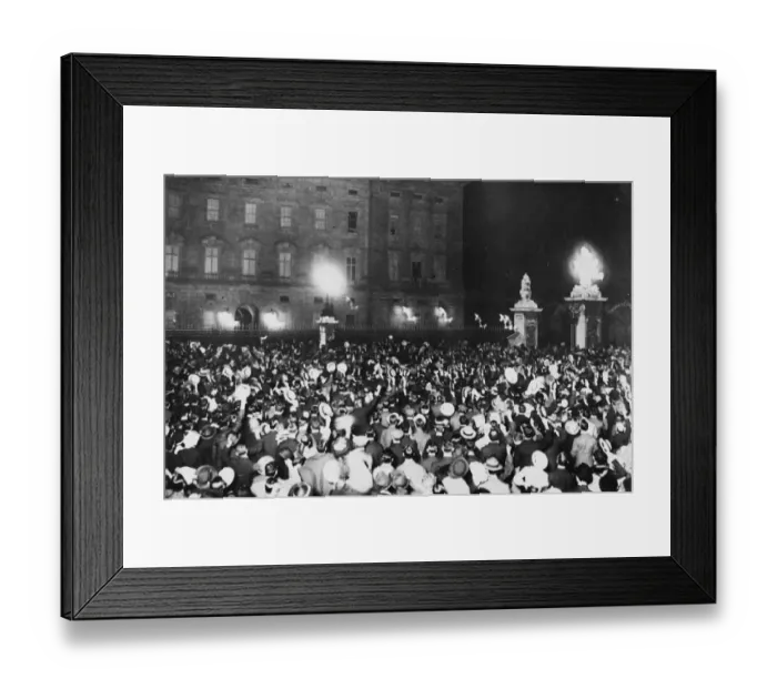 Framed Print : Outbreak of First World War 1914 Framed Print : Outbreak of First World War 1914