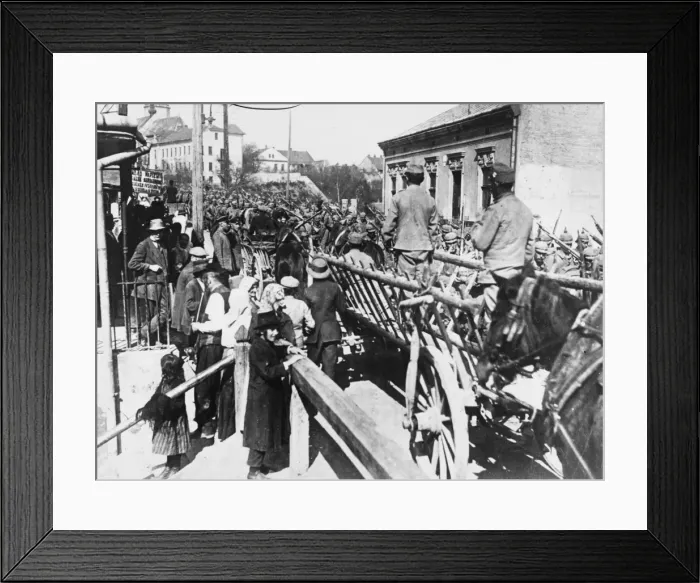 Framed Print : German advance 1915 Framed Print : German advance 1915