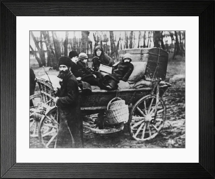 Framed Print : Polish refugees 1914 Framed Print : Polish refugees 1914