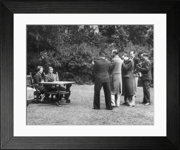 Framed Print : Duke of Windsor and Mrs Simpson at Chateau de Cande Framed Print : Duke of Windsor and Mrs Simpson at Chateau de Cande