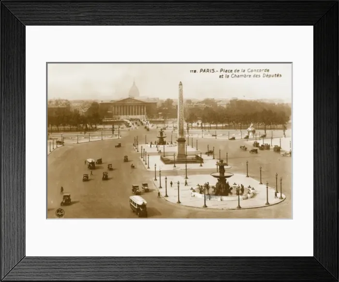 Framed Print : Place de la Concorde, Paris, France Framed Print : Place de la Concorde, Paris, France