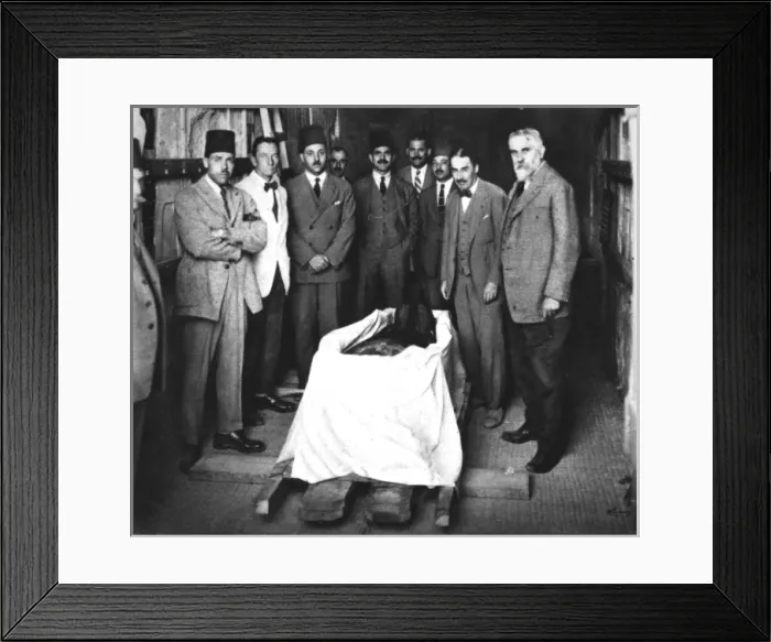 Framed Print : Excavation of the Tomb of Tutankhamun Framed Print : Excavation of the Tomb of Tutankhamun