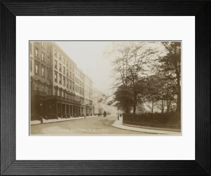 Framed Print : Lowndes Square, Pimlico, London Framed Print : Lowndes Square, Pimlico, London