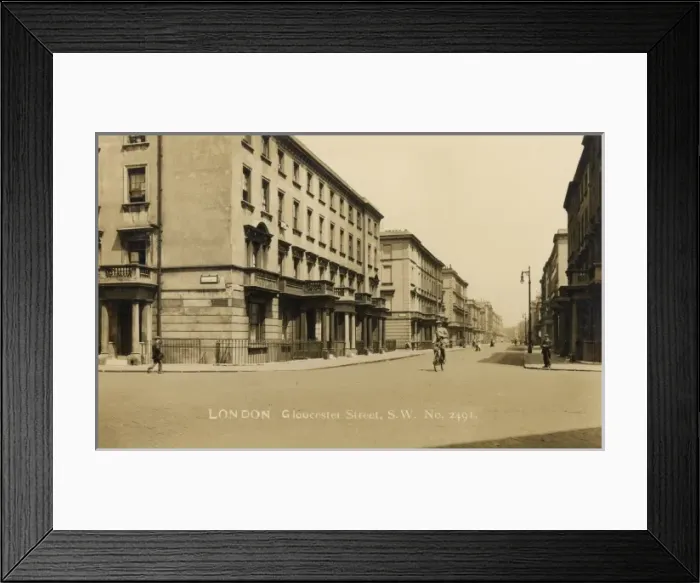 Framed Print : Gloucester Street, Pimlico, London Framed Print : Gloucester Street, Pimlico, London