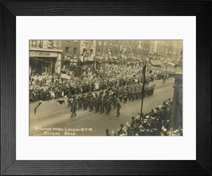 Framed Print : Vauxhall Bridge Road, Pimlico, London Framed Print : Vauxhall Bridge Road, Pimlico, London