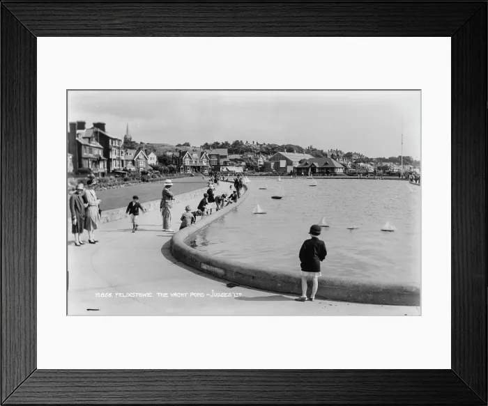 Framed Print : The Yacht Pond in Felixstowe Framed Print : The Yacht Pond in Felixstowe