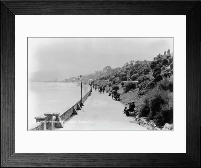 Framed Print : Dovercourt Promenade Framed Print : Dovercourt Promenade
