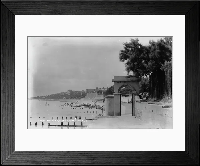 Framed Print : Dovercourt Spa Framed Print : Dovercourt Spa