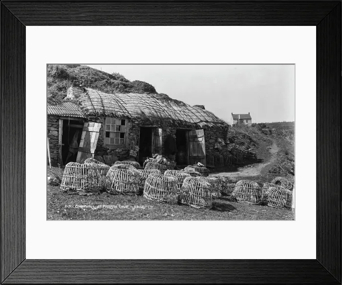 Framed Print : Traditional Cottage at Prussia Cove Framed Print : Traditional Cottage at Prussia Cove
