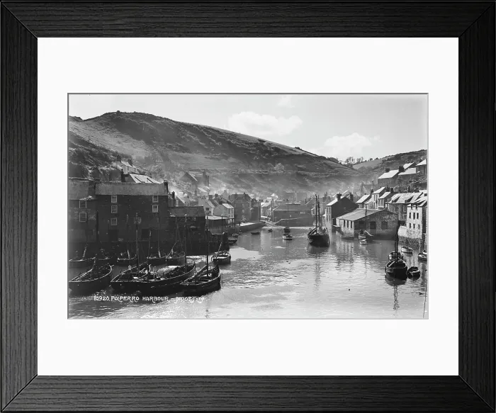 Framed Print : Polperro Harbour Framed Print : Polperro Harbour