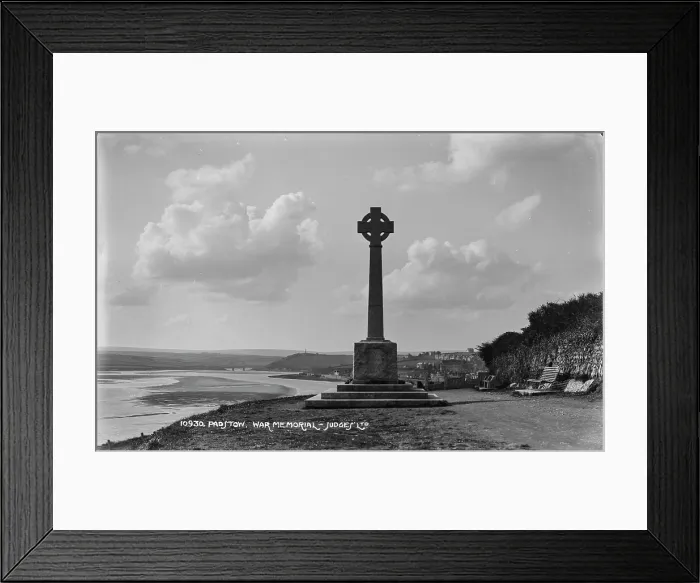Framed Print : Padstow War Memorial Framed Print : Padstow War Memorial