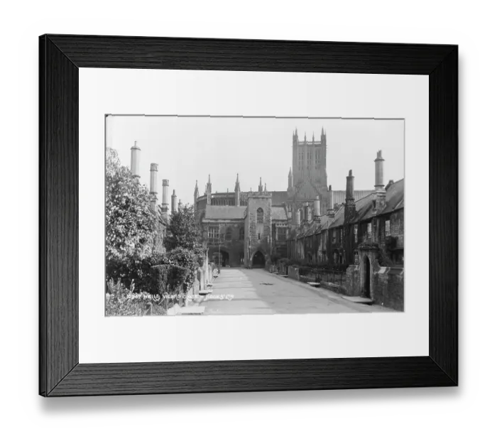 Framed Print : Vicars Close in Wells Framed Print : Vicars Close in Wells