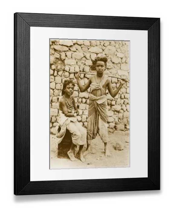 Framed Print : Sudanese Bichereen girls Framed Print : Sudanese Bichereen girls