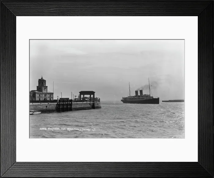 Framed Print : The Irish Mail at Holyhead Framed Print : The Irish Mail at Holyhead