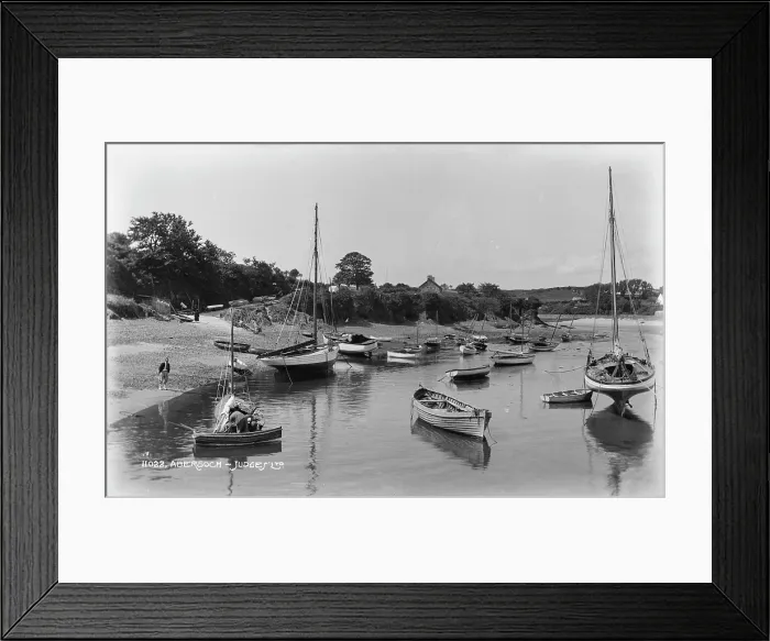 Framed Print : Boats at Abersoch Framed Print : Boats at Abersoch