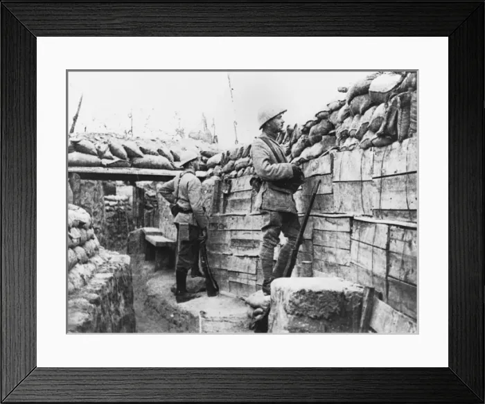 Framed Print : French soldiers in a trench 1916 Framed Print : French soldiers in a trench 1916