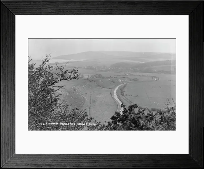 Framed Print : Cuckmere Valley from Hindover Framed Print : Cuckmere Valley from Hindover