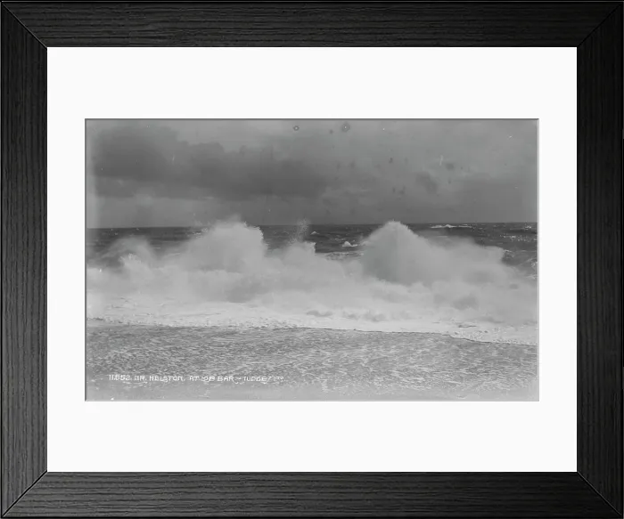 Framed Print : Waves at Loe Bar Framed Print : Waves at Loe Bar