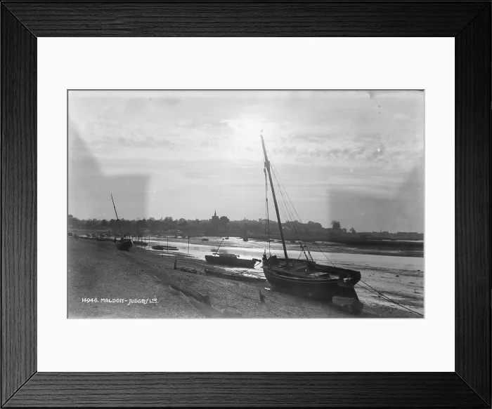 Framed Print : Boats at Maldon Framed Print : Boats at Maldon