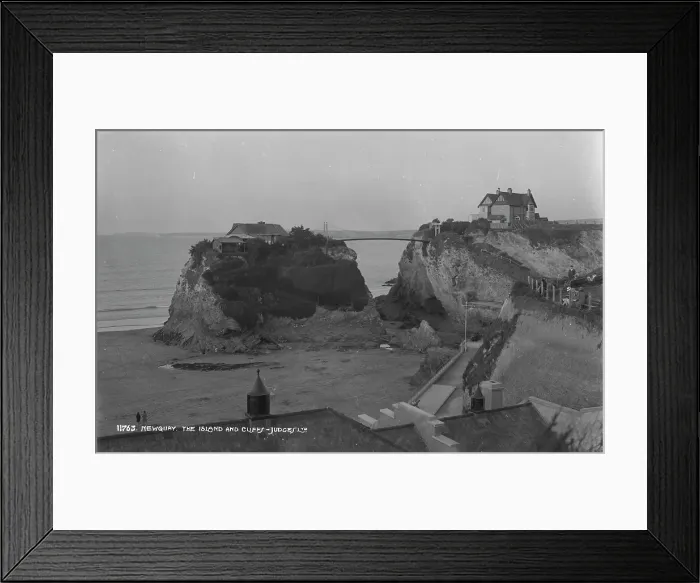 Framed Print : The Island and Cliff in Newquay Framed Print : The Island and Cliff in Newquay