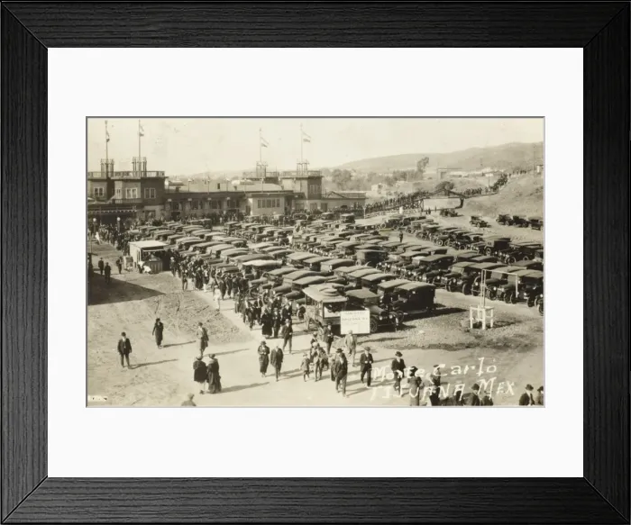 Framed Print : Tijuana, Mexico - The Mexico / US Border Framed Print : Tijuana, Mexico - The Mexico / US Border