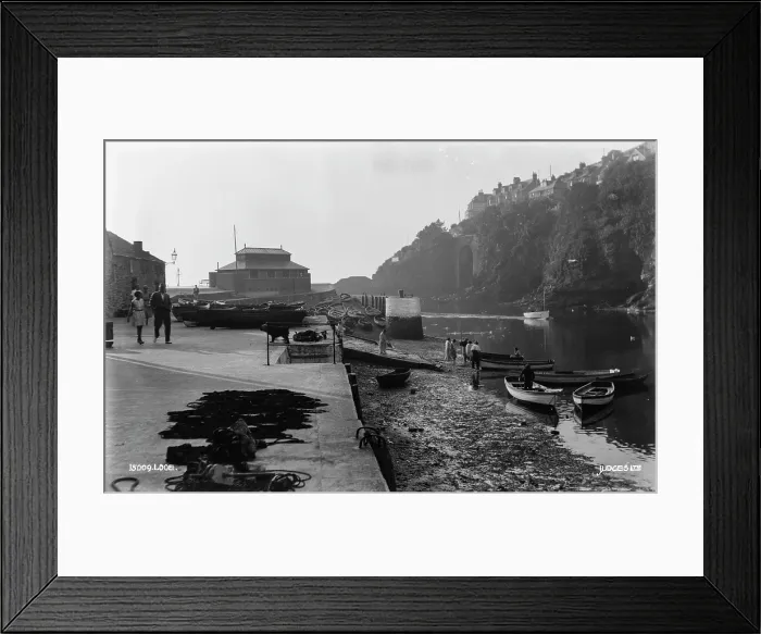 Framed Print : Looe Harbour Scene Framed Print : Looe Harbour Scene