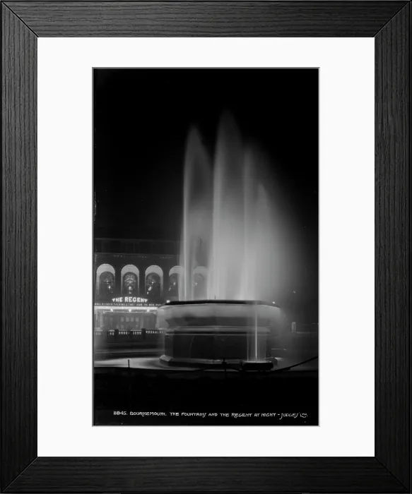 Framed Print : The Fountain and The Regent at Night Framed Print : The Fountain and The Regent at Night