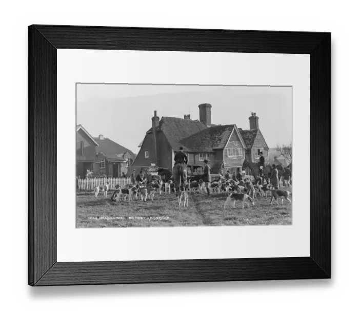 Framed Print : The Meet at Sedlescombe Framed Print : The Meet at Sedlescombe