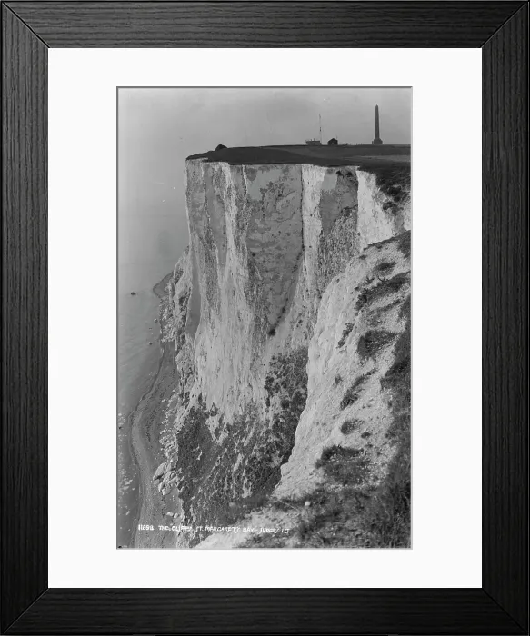 Framed Print : The Cliffs at St. Margaret's Bay Framed Print : The Cliffs at St. Margaret's Bay