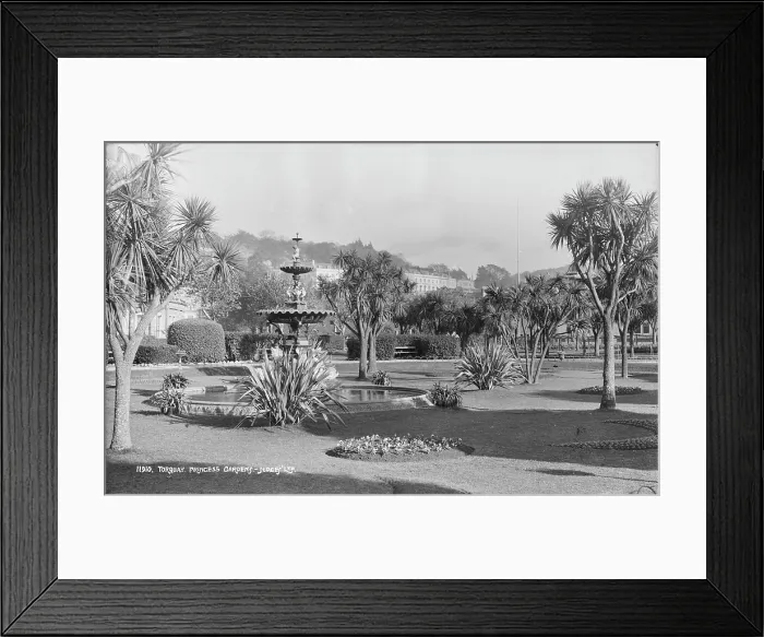 Framed Print : Princess Gardens in Torquay Framed Print : Princess Gardens in Torquay