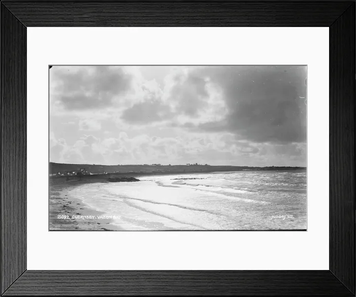 Framed Print : Vazon Bay, Guernsey Framed Print : Vazon Bay, Guernsey