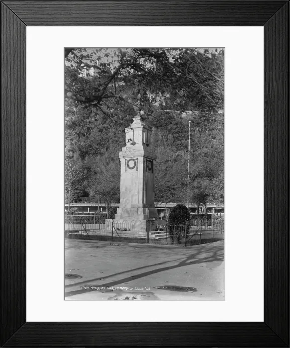 Framed Print : Torquay War Memorial