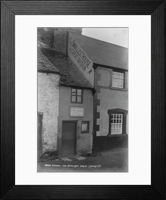 Framed Print : The Smallest House in Great Britain Framed Print : The Smallest House in Great Britain