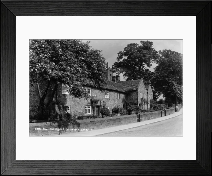 Framed Print : The Plague Cottages in Eyam Framed Print : The Plague Cottages in Eyam