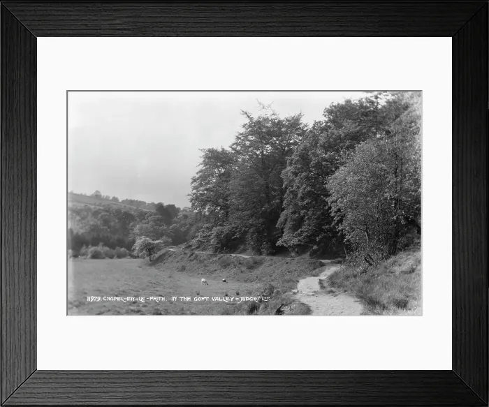 Framed Print : Chapel-en-le-Frith in the Goyt Valley Framed Print : Chapel-en-le-Frith in the Goyt Valley