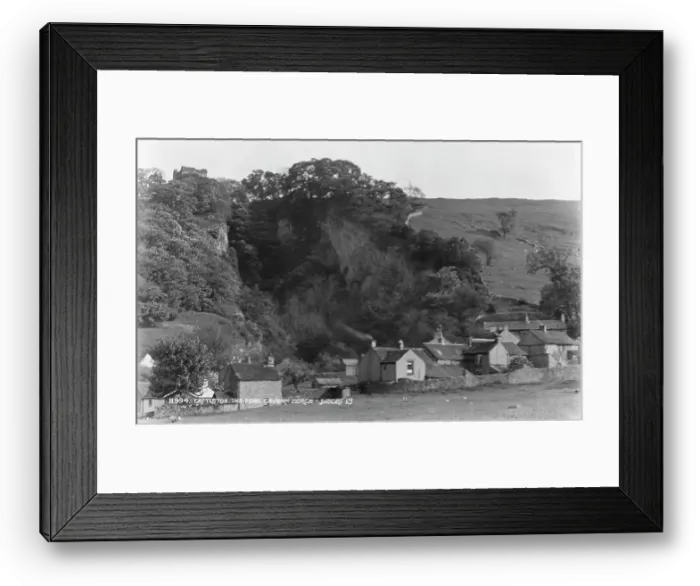 Framed Print : Castleton and the Peak Cavern Gorge Framed Print : Castleton and the Peak Cavern Gorge