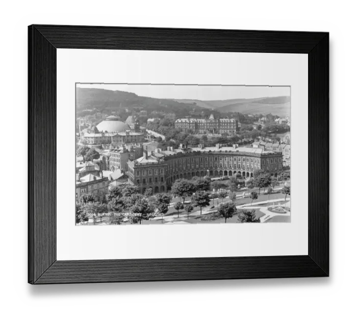 Framed Print : The Crescent in Buxton Framed Print : The Crescent in Buxton