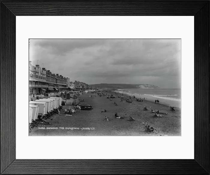 Framed Print : Sandown Beach on the Esplanade Framed Print : Sandown Beach on the Esplanade