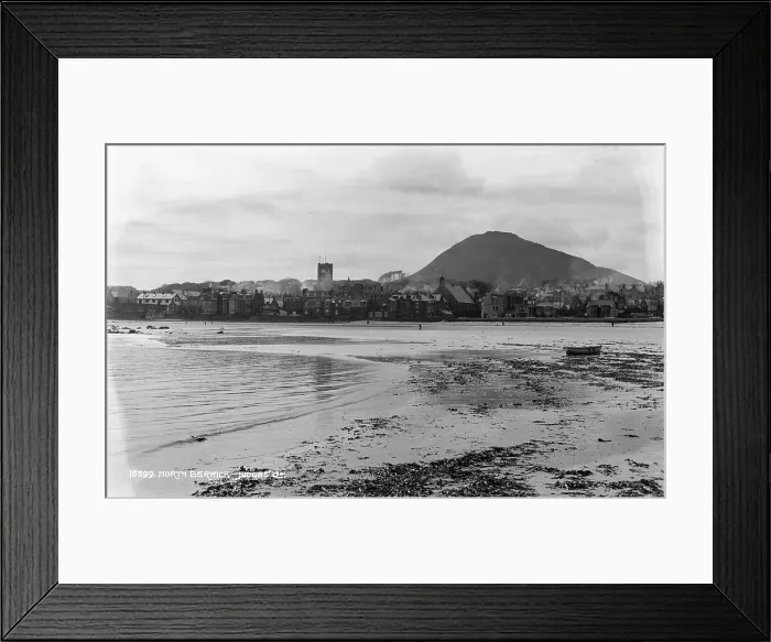 Framed Print : Coastal View of North Berwick Framed Print : Coastal View of North Berwick
