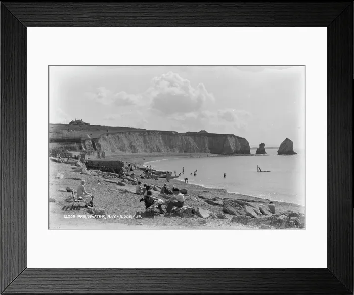 Framed Print : Freshwater Bay Framed Print : Freshwater Bay