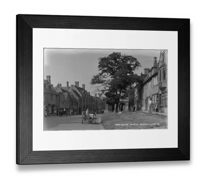 Framed Print : High Street in Chipping Campden Framed Print : High Street in Chipping Campden