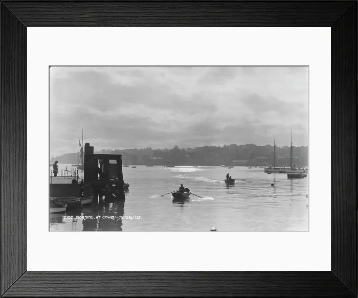 Framed Print : Morning at Cowes Framed Print : Morning at Cowes