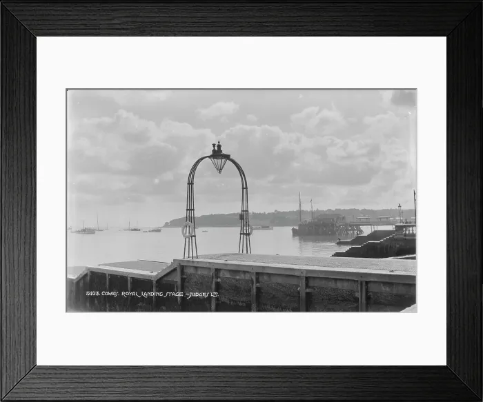 Framed Print : Royal Landing Stage in Cowes Framed Print : Royal Landing Stage in Cowes