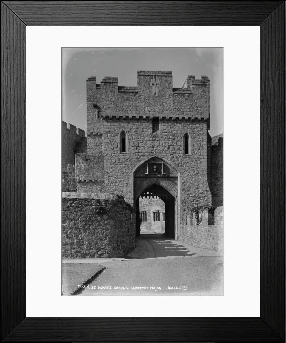 Framed Print : St Donat's Castle Entrance Framed Print : St Donat's Castle Entrance