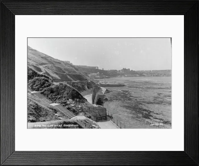 Framed Print : The Cliff Walks, Scarborough Framed Print : The Cliff Walks, Scarborough