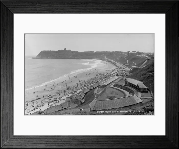 Framed Print : North Bay, Scarborough Framed Print : North Bay, Scarborough