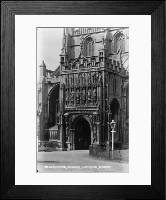 Framed Print : South Entrance of Gloucester Cathedral Framed Print : South Entrance of Gloucester Cathedral