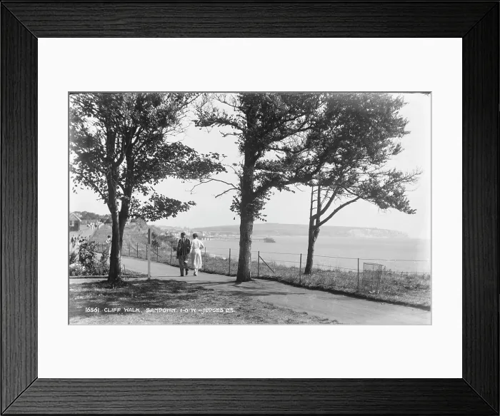 Framed Print : Cliff Walk at Sandown Framed Print : Cliff Walk at Sandown