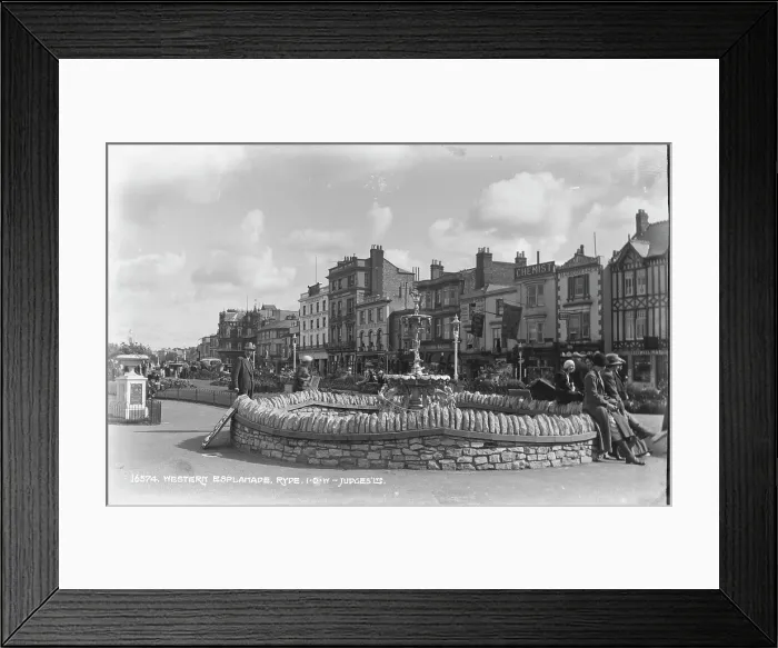 Framed Print : Western Esplanade, Ryde Framed Print : Western Esplanade, Ryde